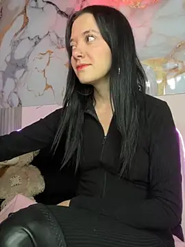 Isabella 21x online show from November 2025 01:00:02 PM