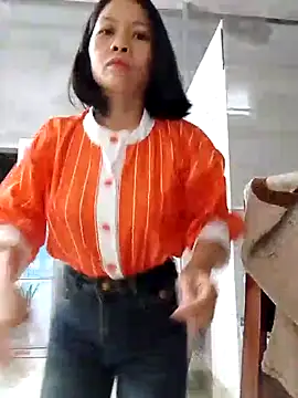 Aninyin22 online show from February 2026 02:18:02 AM