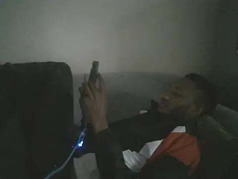 Snapshot of Dawi3 chatting on October 2025 05:04:02 AM Dawi3 online show from October 2025 05:04:02 AM