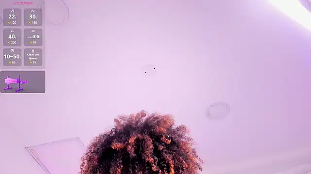 Snapshot of _CurlyGirl_ chatting on May 2026 08:38:02 PM CurlyGirl online show from May 2026 08:38:02 PM