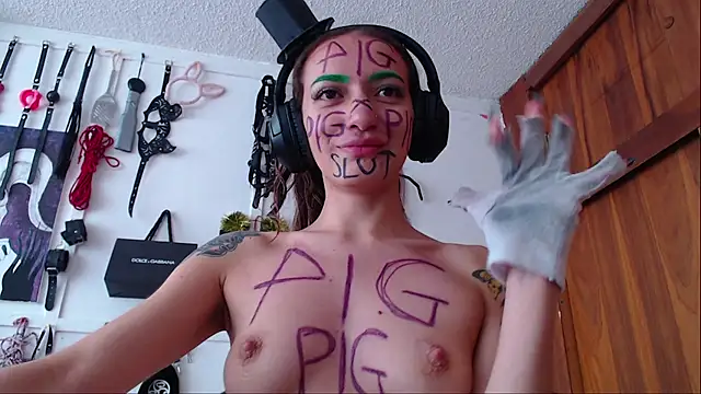 Eloise-brown online show from February 2025 04:10:02 PM