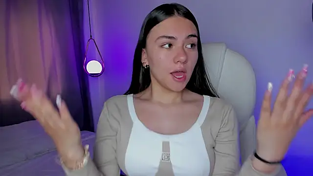 mia nevaeh online show from February 2026 08:23:02 PM