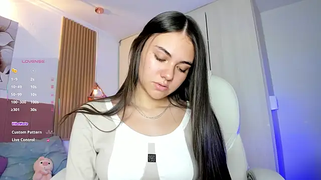 Snapshot of mia_nevaeh chatting on May 2026 09:34:02 PM mia nevaeh online show from May 2026 09:34:02 PM