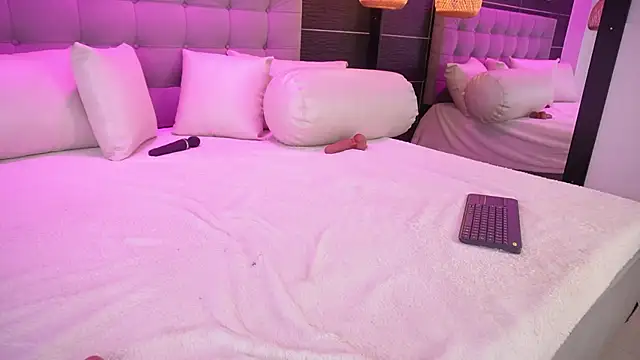 Bella TS  online show from March 2025 12:54:02 AM