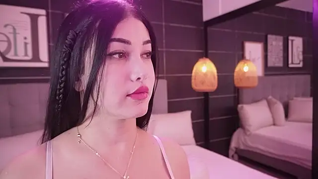 Bella TS  online show from April 2026 10:51:01 PM