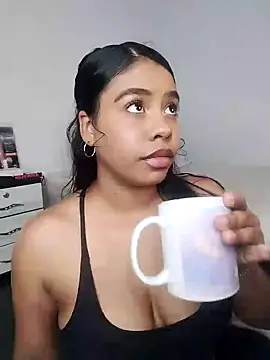 Snapshot of Fanny_Klean chatting on February 2025 06:20:01 AM Fanny Klean online show from February 2025 06:20:01 AM