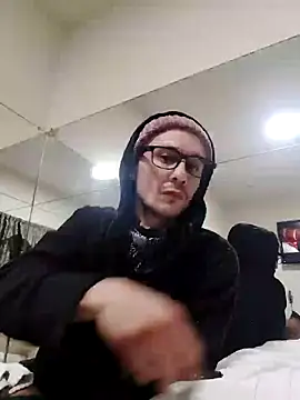 Snapshot of gabelove369 chatting on December 2024 06:59:02 AM gabelove369 online show from December 2024 06:59:02 AM