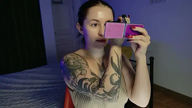 VioletCatt online show from December 2025 08:20:02 AM