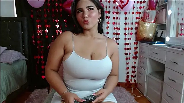 AnnaRosse1 online show from February 2025 06:45:02 PM