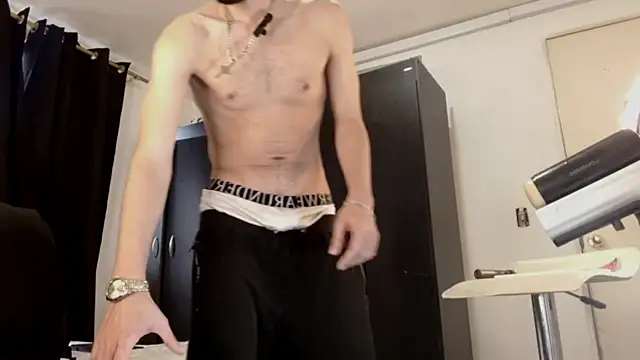 Snapshot of badanyboy chatting on December 2025 09:22:01 PM badanyboy online show from December 2025 09:22:01 PM