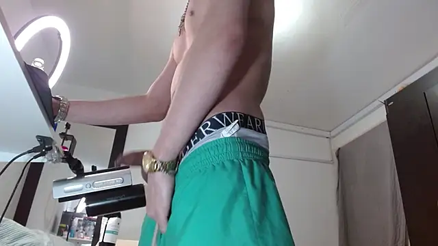 Snapshot of badanyboy chatting on January 2026 06:10:01 PM badanyboy online show from January 2026 06:10:01 PM