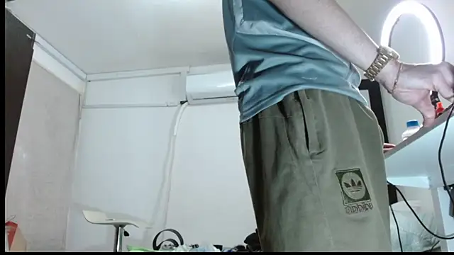 Snapshot of badanyboy chatting on January 2026 05:57:01 AM badanyboy online show from January 2026 05:57:01 AM