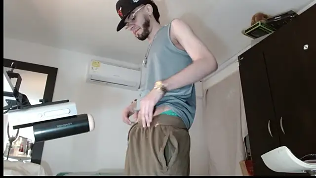 Snapshot of badanyboy chatting on January 2026 07:41:02 PM badanyboy online show from January 2026 07:41:02 PM