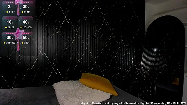 Snapshot of _noahjones chatting on December 2024 12:08:02 PM noahjones online show from December 2024 12:08:02 PM