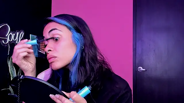 Juanadearco5 online show from October 2025 05:52:01 PM