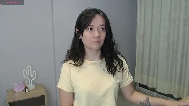 Snapshot of lanna_1878 chatting on September 2025 01:22:01 PM lanna 1878 online show from September 2025 01:22:01 PM