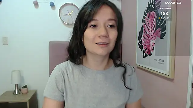 Snapshot of lanna_1878 chatting on October 2025 01:09:02 PM lanna 1878 online show from October 2025 01:09:02 PM