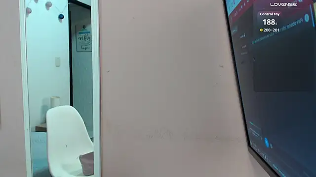 Snapshot of lanna_1878 chatting on November 2025 01:11:02 PM lanna 1878 online show from November 2025 01:11:02 PM