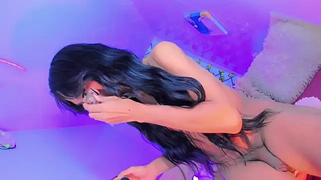 Snapshot of gilbanys_22 chatting on February 2025 04:16:02 AM gilbanys 22 online show from February 2025 04:16:02 AM