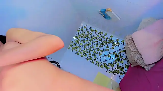 Snapshot of gilbanys_22 chatting on February 2025 09:43:01 PM gilbanys 22 online show from February 2025 09:43:01 PM