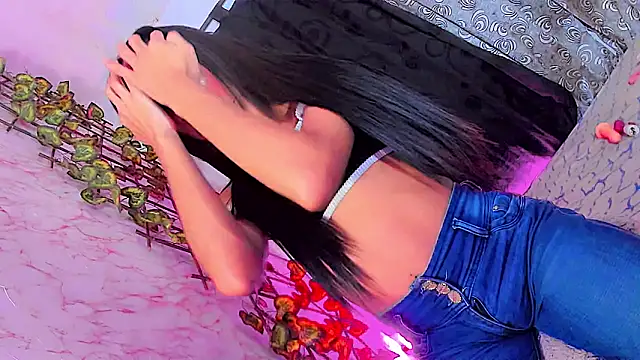 Snapshot of gilbanys_22 chatting on April 2026 07:03:01 AM gilbanys 22 online show from April 2026 07:03:01 AM