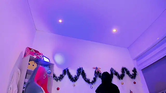 Snapshot of madelyn_rose_ chatting on December 2024 02:19:02 AM madelyn rose online show from December 2024 02:19:02 AM