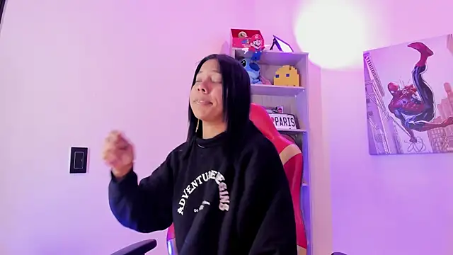 Snapshot of madelyn_rose_ chatting on January 2025 02:17:01 AM madelyn rose online show from January 2025 02:17:01 AM