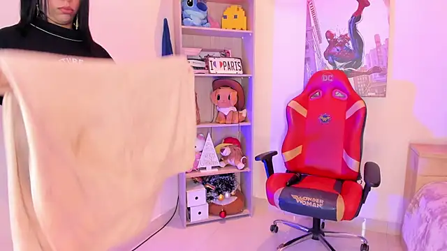 Snapshot of madelyn_rose_ chatting on January 2025 05:19:01 AM madelyn rose online show from January 2025 05:19:01 AM