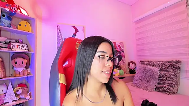 Snapshot of madelyn_rose_ chatting on January 2025 08:20:01 AM madelyn rose online show from January 2025 08:20:01 AM