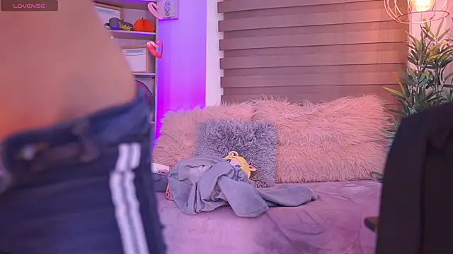 Snapshot of madelyn_rose_ chatting on September 2025 02:00:01 AM madelyn rose online show from September 2025 02:00:01 AM