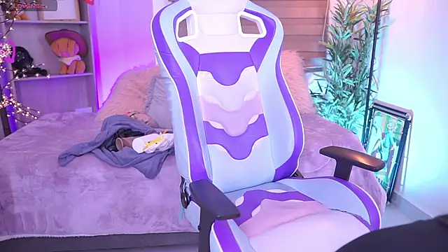 Snapshot of madelyn_rose_ chatting on September 2025 12:34:01 AM madelyn rose online show from September 2025 12:34:01 AM