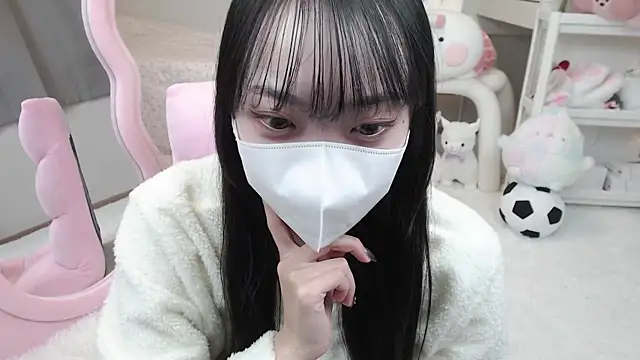 Snapshot of momo_room chatting on December 2024 06:51:01 AM momo room online show from December 2024 06:51:01 AM