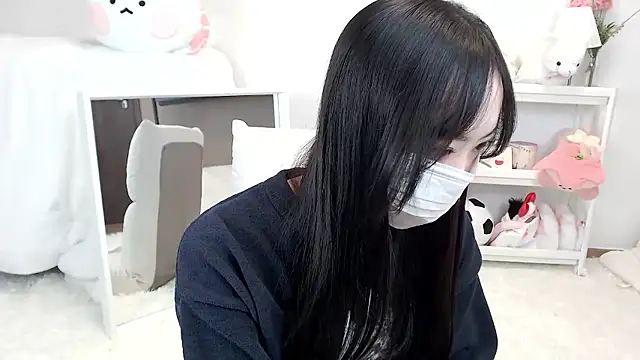 Snapshot of momo_room chatting on April 2026 10:31:02 AM momo room online show from April 2026 10:31:02 AM