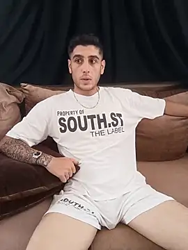 arenn1997 online show from September 2025 12:31:02 PM