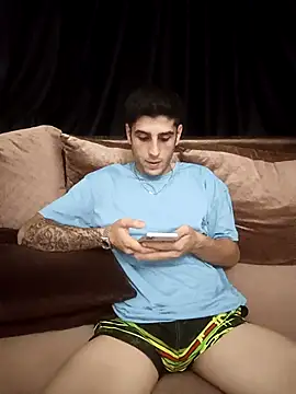 arenn1997 online show from October 2025 12:09:02 AM