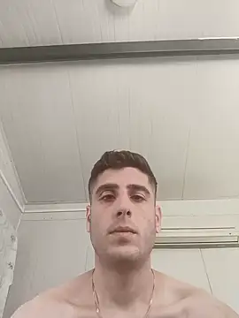 arenn1997 online show from May 2026 12:00:02 PM