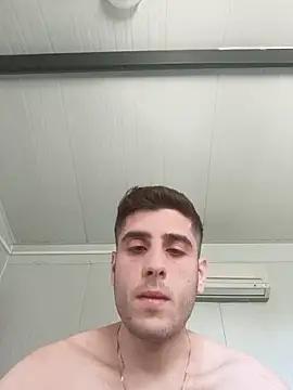 arenn1997 online show from May 2026 12:11:02 PM