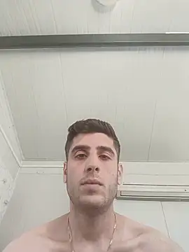 arenn1997 online show from May 2026 12:00:02 PM