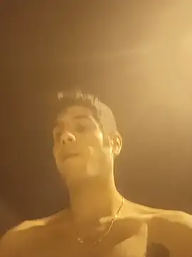 arenn1997 online show from July 2026 12:21:02 AM