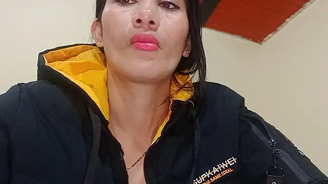 Cataleyalove ADY online show from February 2026 11:21:02 PM