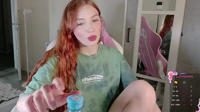 Snapshot of cinnabon_girls chatting on December 2025 02:39:01 AM cinnabon girls online show from December 2025 02:39:01 AM