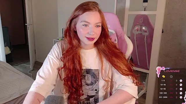 Snapshot of cinnabon_girls chatting on December 2025 03:26:02 AM cinnabon girls online show from December 2025 03:26:02 AM