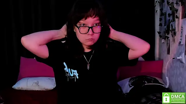 dreamgirllovee online show from October 2025 09:04:02 PM