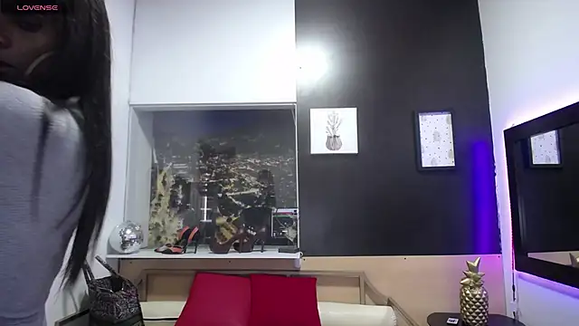 enderlis online show from March 2025 08:53:01 PM