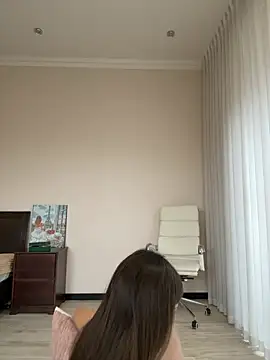 Hott Lolla online show from February 2025 09:43:01 AM