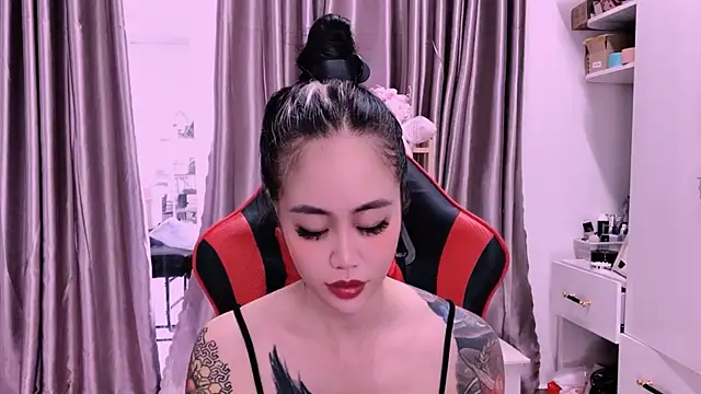 witch-39 online show from March 2026 04:49:01 AM