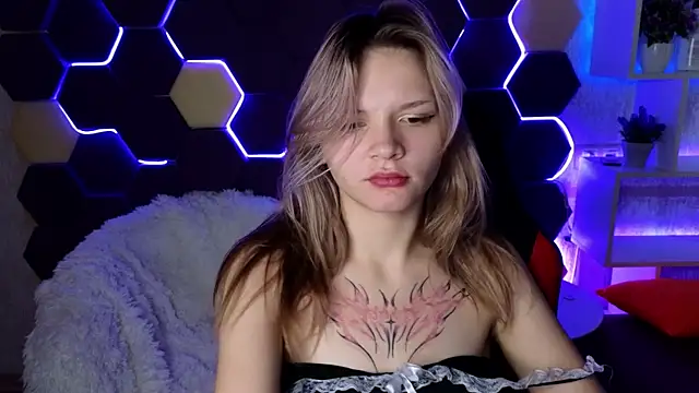 Snapshot of LitaBrom chatting on December 2024 04:23:02 AM LitaBrom online show from December 2024 04:23:02 AM