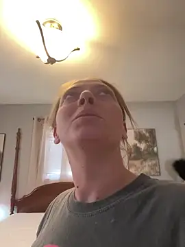 Snapshot of lezbean24 chatting on January 2026 08:07:01 PM lezbean24 online show from January 2026 08:07:01 PM