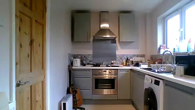 jimmybenido online show from September 2025 04:06:01 PM