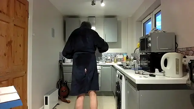 jimmybenido online show from February 2026 05:28:02 PM